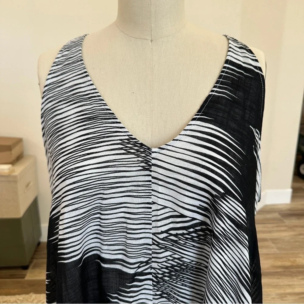 Kenneth Cole Women’s Racerback Twist Strap Dress in Black & White Print - Picture 3 of 10